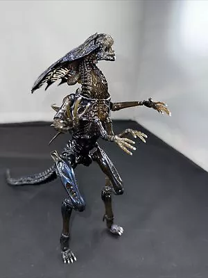 Sci-Fi Revoltech 018 Alien Queen Action Figure Predator Model • $0.99