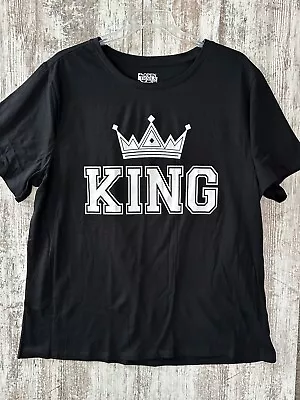 OPEN TRAILS Men's Size 2XL Black  King  Screen Print Graphic Crew Neck T-shirt • $7.95