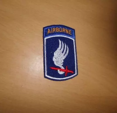 Airborne : Unknown Cloth Patch / Badge / Military ?? • £0.95