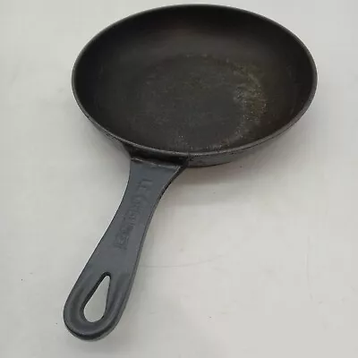 Le Creuset Matt Grey Cast Iron Round Frying Pan Skillet 20cm (#H1/19) • £19.99