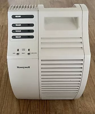 Honeywell HEPA Air Purifier Plus 4 Extra HEPA Filters • £93.23