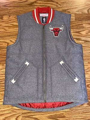 Mens Size Large Mitchell And Ness Chicago Bulls Puffer Vest NBA BNWOT • $64.99