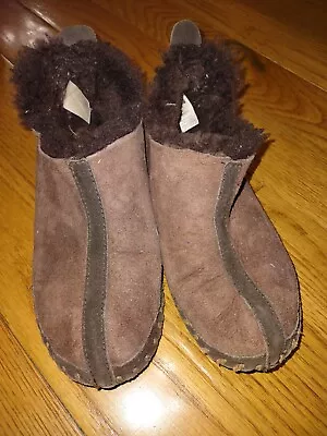 Cabela Women's Slip On Slippers Booties Moccasin Style Size 6.5 • $30