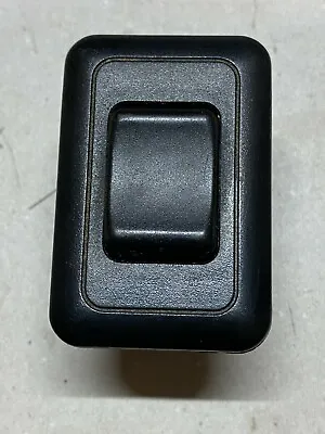 Volvo OEM Rear Window Switch # 3523120 For 93-97 850 • $11.11