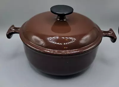 Le Creuset 17 La Mama Brown Cast Iron Pot Enzo Mari  Finger Print Handles • $79.99