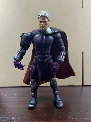 Marvel Legends X-Men Magneto Electro Action Figure ToyBiz 6.5  2005 INCOMPLETE • $6.80