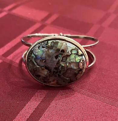 ❤️very Nice Abalone Cuff Bracelet. Silver Toned❤️ • $10