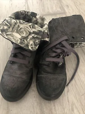 $135 • Buy Doc Martens Gray Boots Size 6 With Flip Over Flower Inside