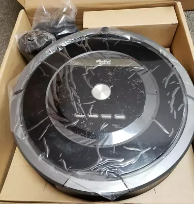 $149.95 • Buy IRobot Roomba 880 Robot Vacuum Cleaner + Accessories