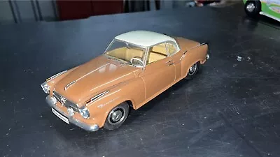 Revell 1/18 Scale Diecast 6124X - Borgward Isabella - Brown/Cream • £24.99