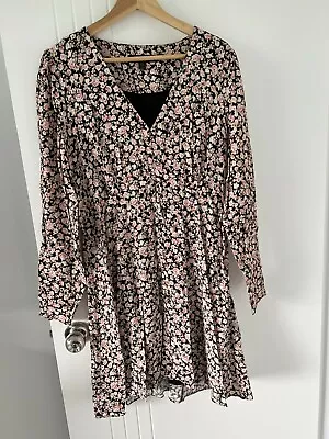 $40 • Buy Forever New Lucile Dress Size 14