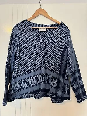 Cecilie Copenhagen V Neck Long Sleeve Size S • $45