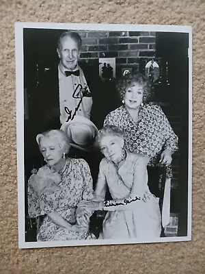 Vincent Price & Lillian Gish Personally Autographed 8x10 Photograph • $60