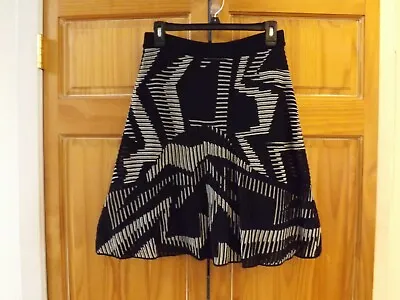 MISSONI Skirt In Black & White--size 6 (euro 42) • $21.50