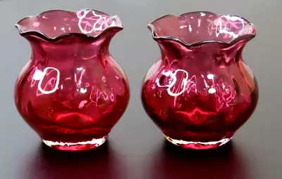 Vintage Cranberry Glass Small Vase W/Scalloped Top 3.5  Tall 3  Top Diameter 2ct • $27.95