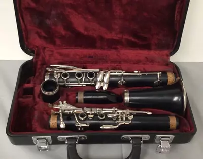 Jupiter Clarinet JCL-631-II With Case • $94.99