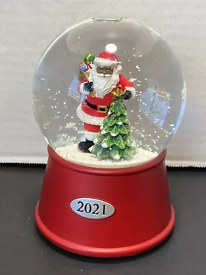 New Wondershop African American Santa Claus Musical Snow Globe 2021 • $19.99