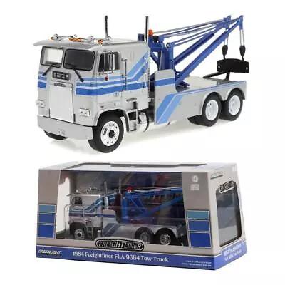 Greenlight 86632 Frieghtliner Fla9664 Tow Truck Silver Diecast 1:43 • $0.99