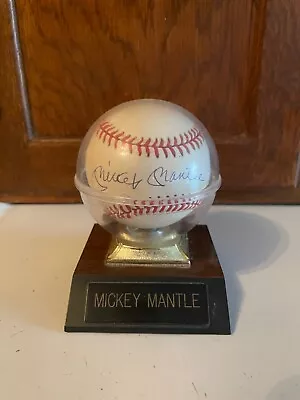 Mickey Mantle Autographed Signed Baseball (Rawlings) • $390