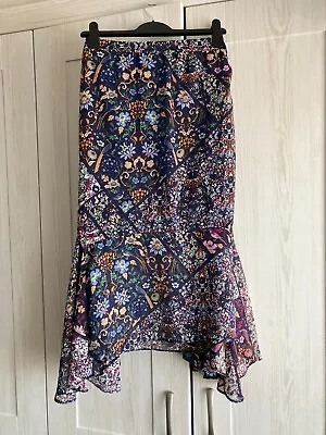 Pretty Mid-length Summer Skirt • £0.99