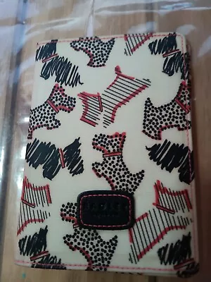 Radley Passport Cover • £4.99