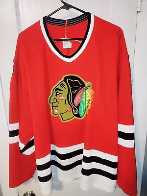 Vintage CCM Men Size 2XL Chicago Blackhawks Jersey Red NHL Hockey • $30