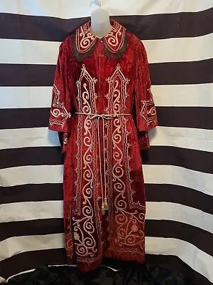 Red Velvet Floral Embroidered Cosplay Vintage Ren Faire Wizard Elf Cloak Lodge • $180