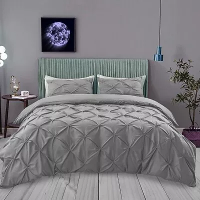 Scala 3 Pieces Beautifully Pinch Pleated Duvet Cover Set • $59.99