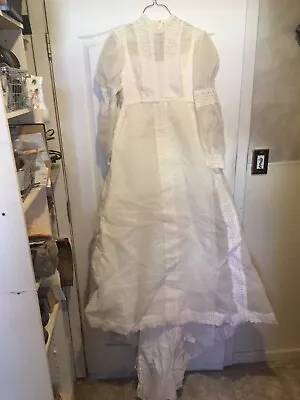 Vintage 50s Lace Long Sleeve Off White Wedding Dress Train With Vail • $40