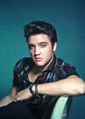 Elvis Presley 8x10 Glossy Photo Picture Image #13 • $3.99