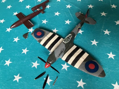 £0.99 • Buy 1/72 PART BUILT Airfix Kit SPITFIRE ‘DOODLEBUG HUNTER’ Plane For Spare Or Repair