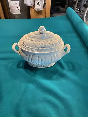 White Mottahedeh Italy Covered Tureen • $100
