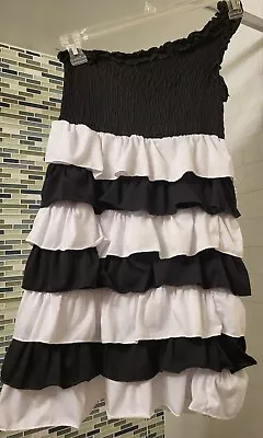 80s AUTHENTIC VINTAGE BLK WHT RUFFLED ONE SHOULDER MINI DRESS S/M FREE SHIPPING • $32