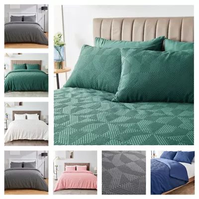 3d Embossed Diamond Pattern Duvet Quilt Cover Set Signature Bedding Luxury Soft • £15.35