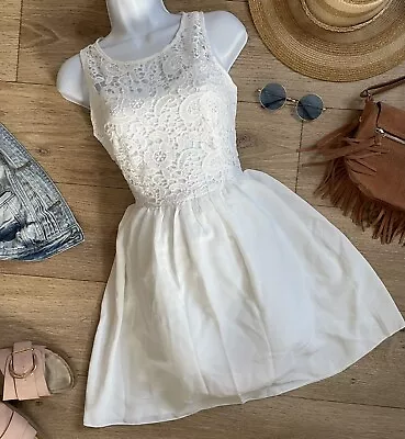 Pretty Off White Sleeveless Lined Fit & Flare Mini Dress Floral Lace Bodice 8 • £6.95