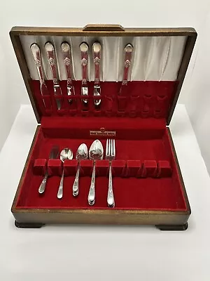 1847 Rogers Bros Silverware IS Adoration Flatware Set W/ Case 26 Pieces • $47.08