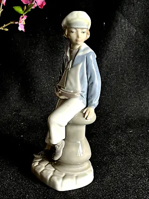 Lladro Boy With Yacht Sailboat #4810 Figurine Toy Boat Sailor Retired Mint 9  • $83.75