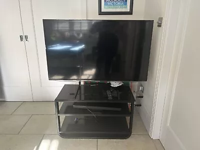 Samsung 46 Inch Smart Tv With Stand. Full HD TV. • £250