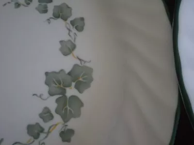$26 • Buy Corelle Callaway Green Ivy Swirl 4 Lunch Salad Plates 9 
