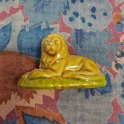 WADE Whimsey Laying Lion Facing Left • £1.99