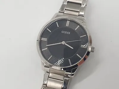 Guess Men's Silver S.S. Watch W0990G1 • £24.99