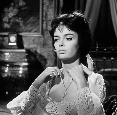 Vintage Hammer Horror Barbara Steele Actress Sex Symbol 8X10 Photo Reprint 0009 • £6.75