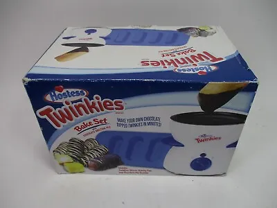 Hostess Twinkies Maker HOST-1CD Bake Set W/ Chocolate Melting Pot Silicone Pan • $17.99