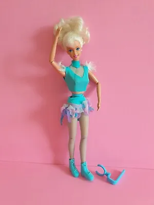 Olympic Skater Barbie 1997 W/ Original Outfit Shoes & Spinning Ring Vintage 90s • £8