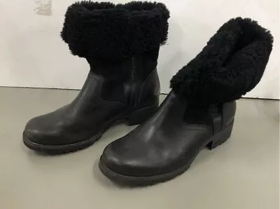 Women's Ugg Black Leather Boots Sz 8.5 • $9.99