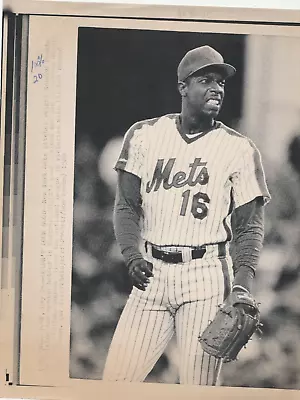 Dwight Doc Gooden Press Photo NY Mets Pitcher May 1988 Vs Giants AP Wire Photo • $10.95