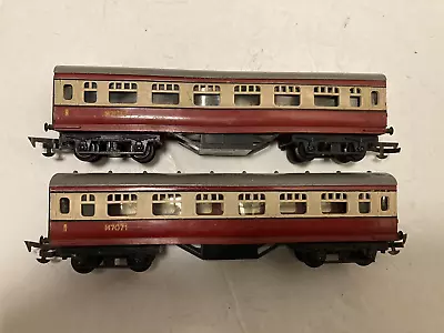 2 X Tri-ang R.21 7inch BR Bogie Composite Coaches R/n M7071 C.1952-56 • £5