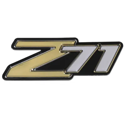 OEM NEW Rear Liftgate Or Side Panel Z71 Emblem 2000-2006 Suburban Tahoe 15051184 • $36.83