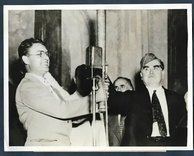 LABOR LEADERS JONH L LEWIS & HOMER MARTIN AT A CONVENTION 1937 ORIG Photo Y 85 • $14.99