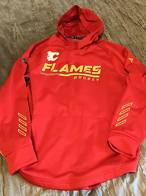 CALGARY FLAMES Hockey Pullover NHL Hoodie LARGE Sweatshirt FANATICS Red • $34.99